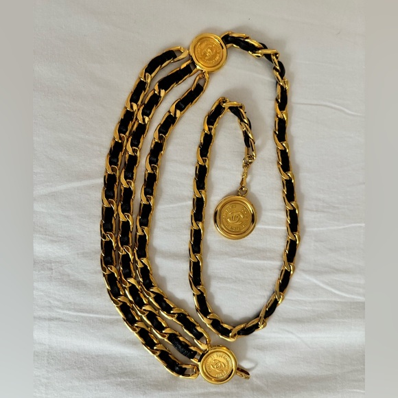 $1️⃣8️⃣0️⃣0️⃣ Chanel belt - Picture 9 of 12